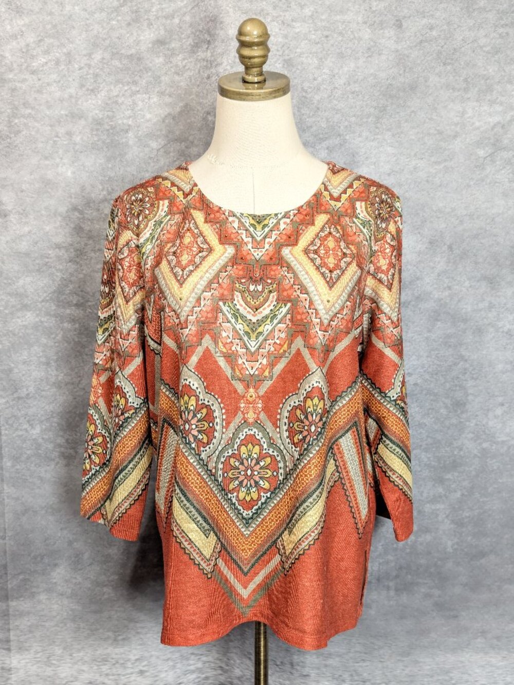 Alfred Dunner Top L Burnt Orange and Sage Green Medallion Boho Blouse 3/4 Sleeve